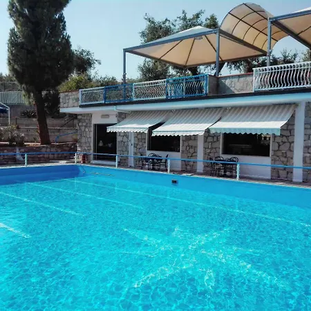 Villamarina Aparthotel